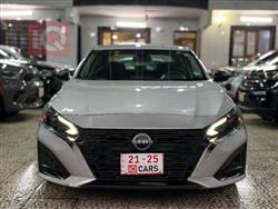 نيسان ألتيما